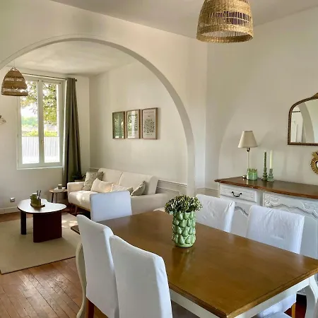 アパート La Petite Compiegnoise マリニー＝レ＝コンピエーニュ